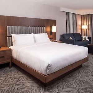 Corner King Suite
